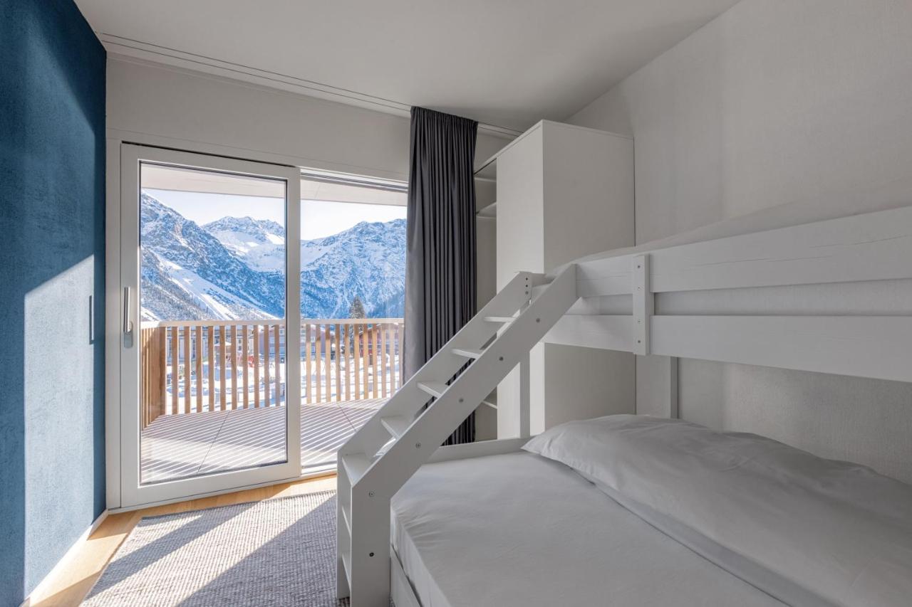 Aves * Arosa